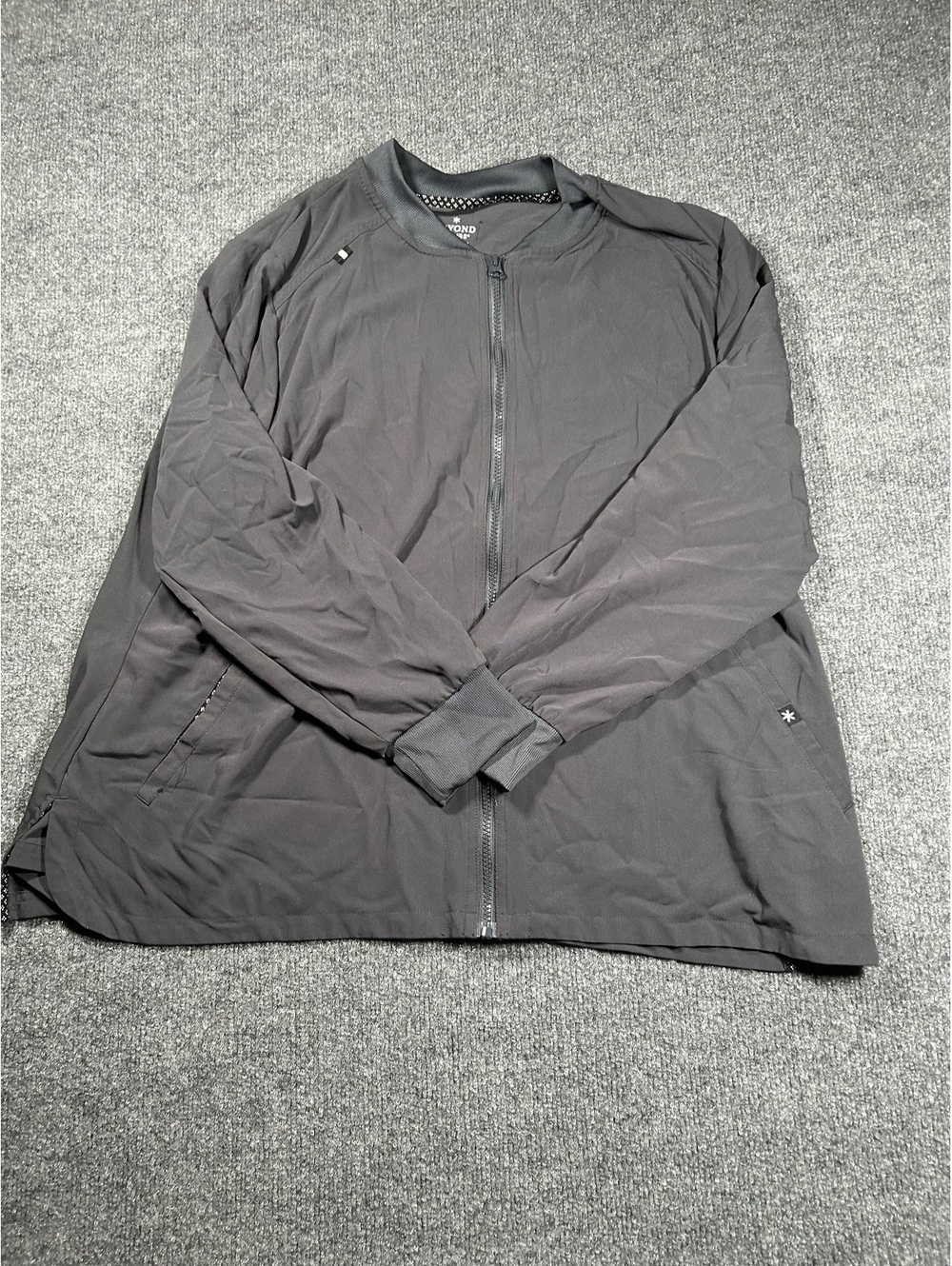 Beyond Scrubs Black Zip-Up Medical Jacket Size 2X